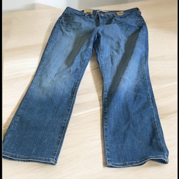 Levis Classic Straight Jeans - Picture 1 of 6